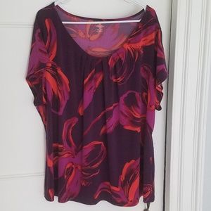 Short-sleeved blouse